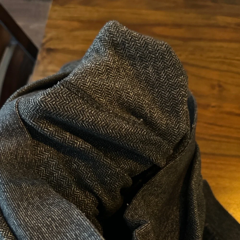 Lululemon Scuba Joggers - Picture 7 of 7